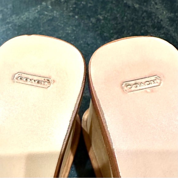 *rare* COACH Honey Wood Platform Wedge Logo Signature Tan/Red Size 7.5 - Picture 7 of 8